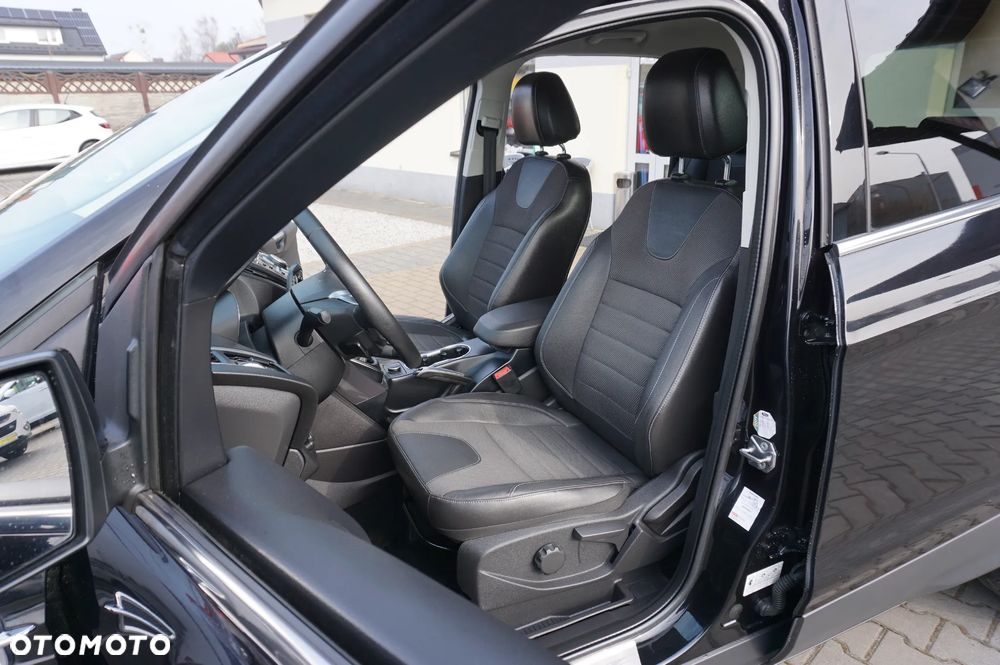 Ford Kuga 2.0 TDCi 2x4 Titanium - 21