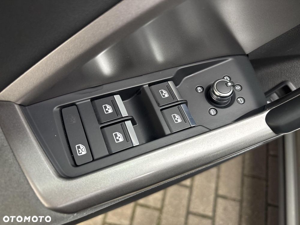 Audi Q3 40 TFSI Quattro S-Line S tronic - 28