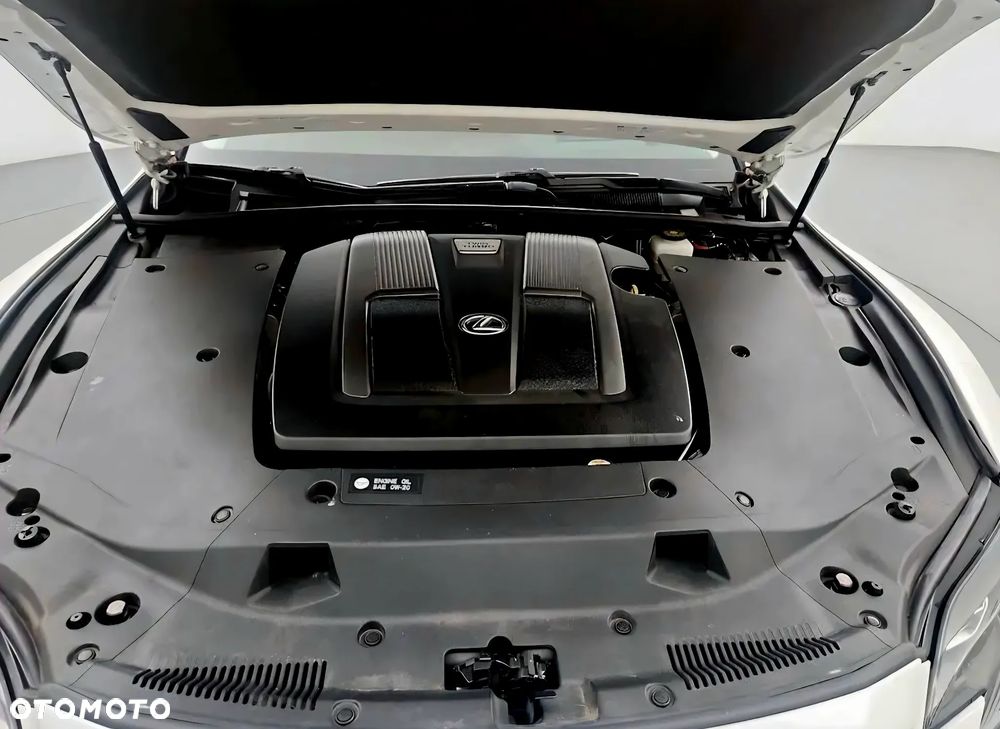 Lexus LS 500 Omotenashi AWD - 24