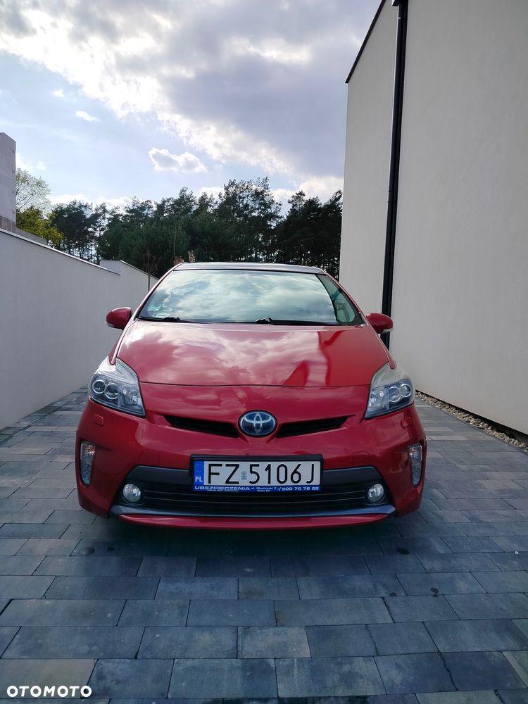 Toyota Prius 1.8 HSD Prestige - 3