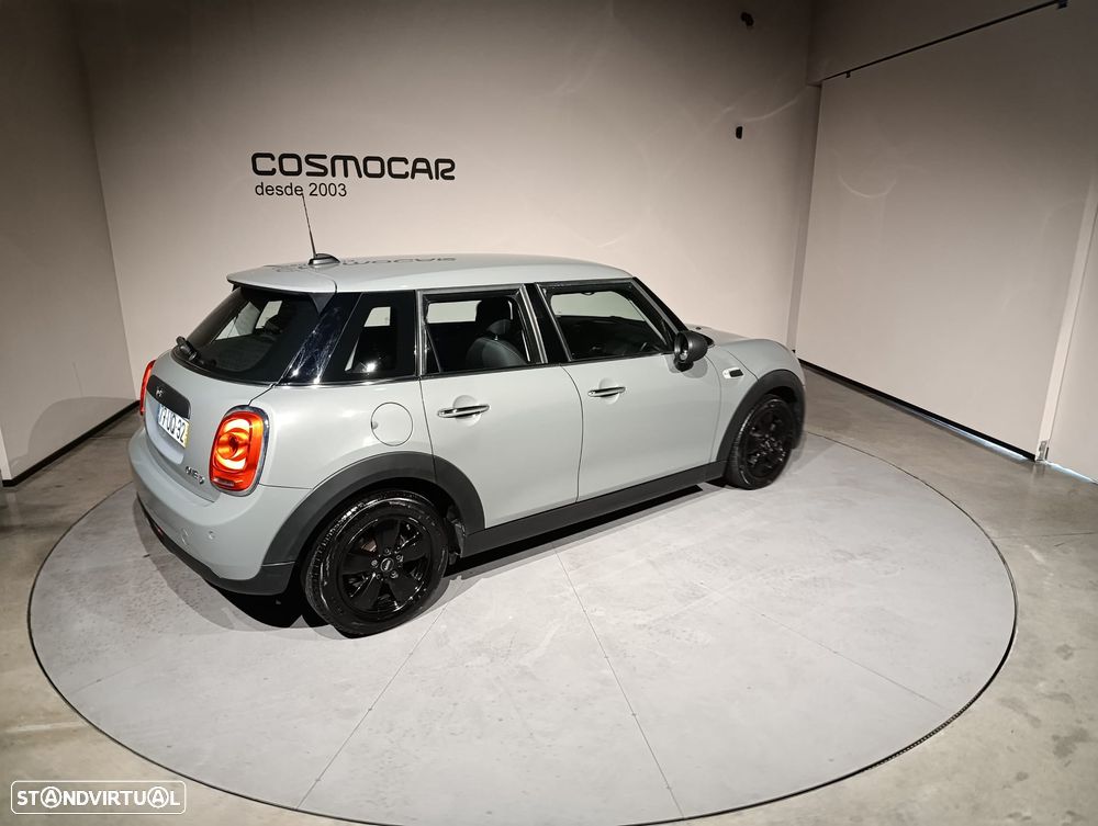 MINI 5 Portas One D - 7