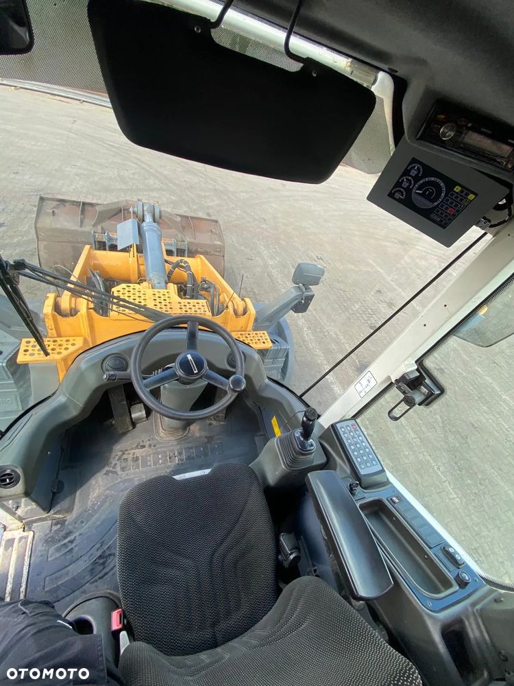 Liebherr L524 - 3