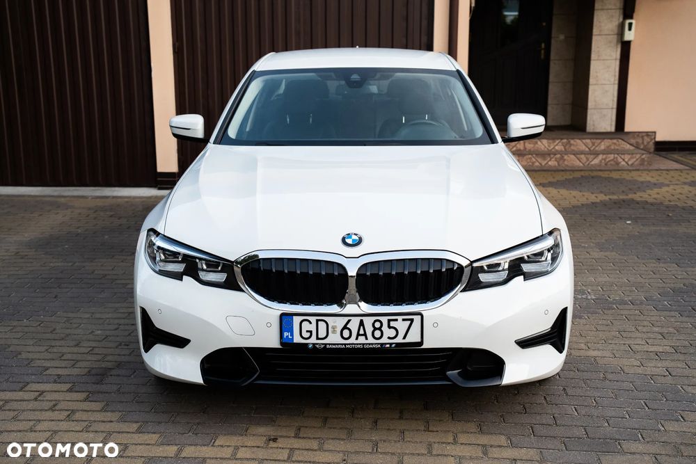 BMW Seria 3 318d MHEV Sport Line - 5