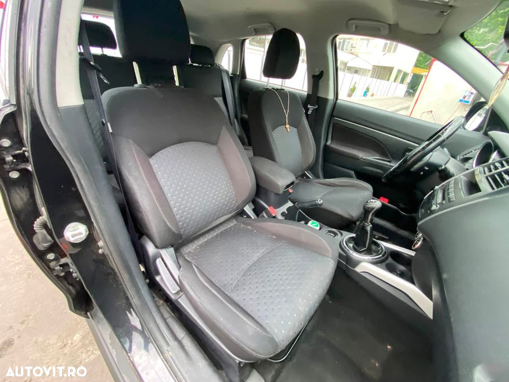 Mitsubishi ASX - 18