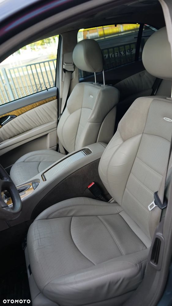 Mercedes-Benz Klasa E 63 AMG 7G-TRONIC - 25