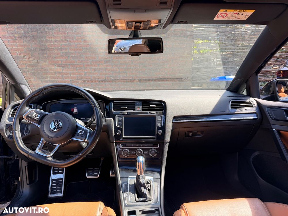 Volkswagen Golf Standard - 10