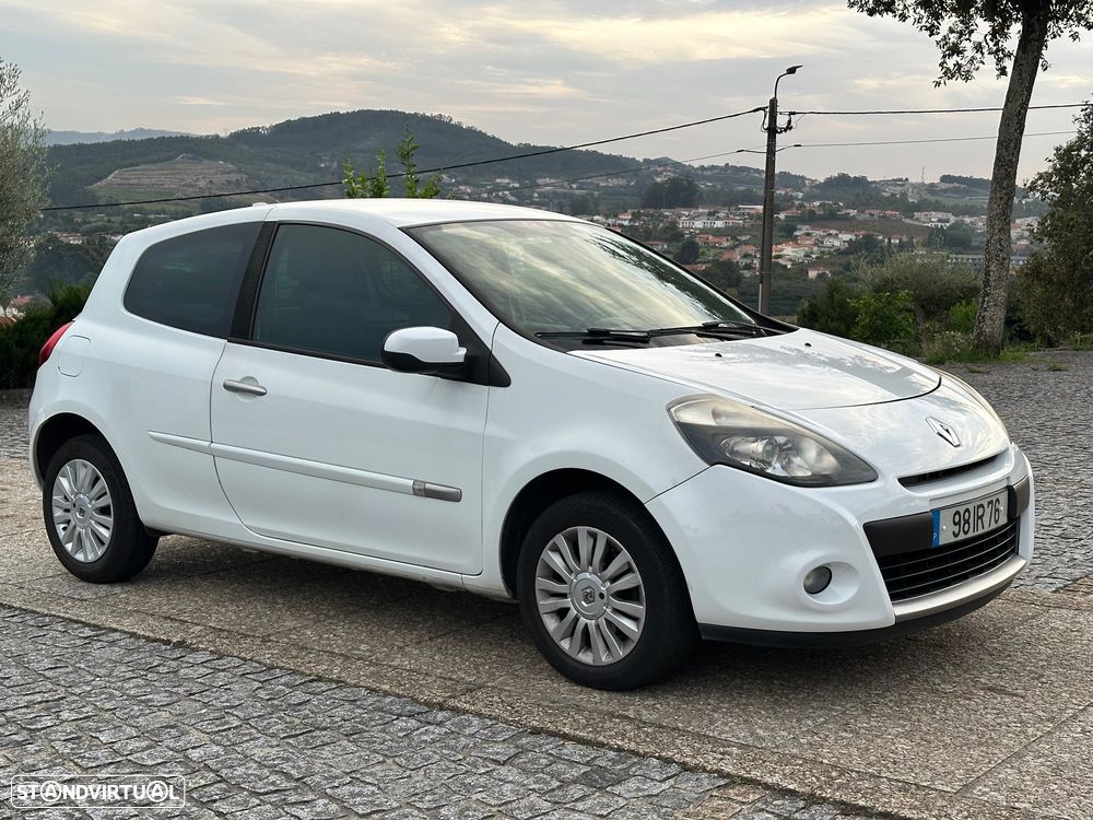 Renault Clio - 7