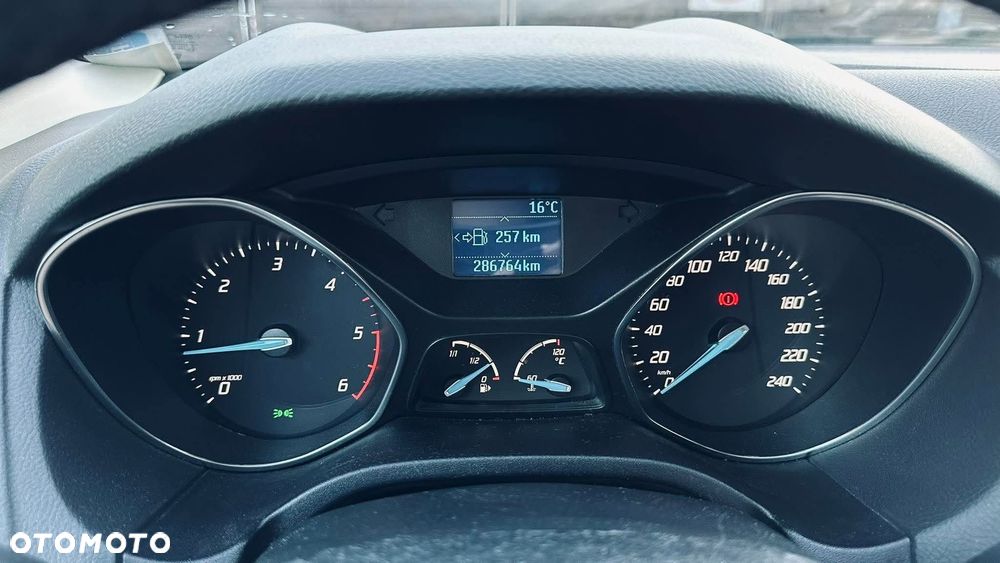 Ford Focus - 15