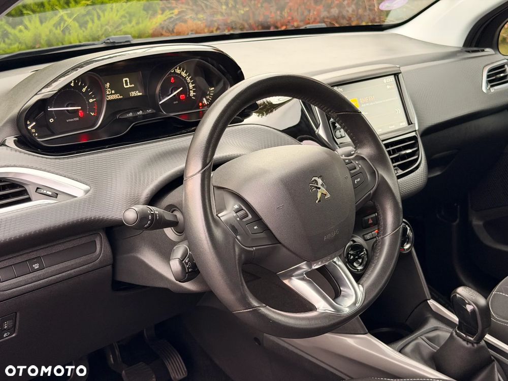 Peugeot 2008 1.2 Pure Tech Style - 20