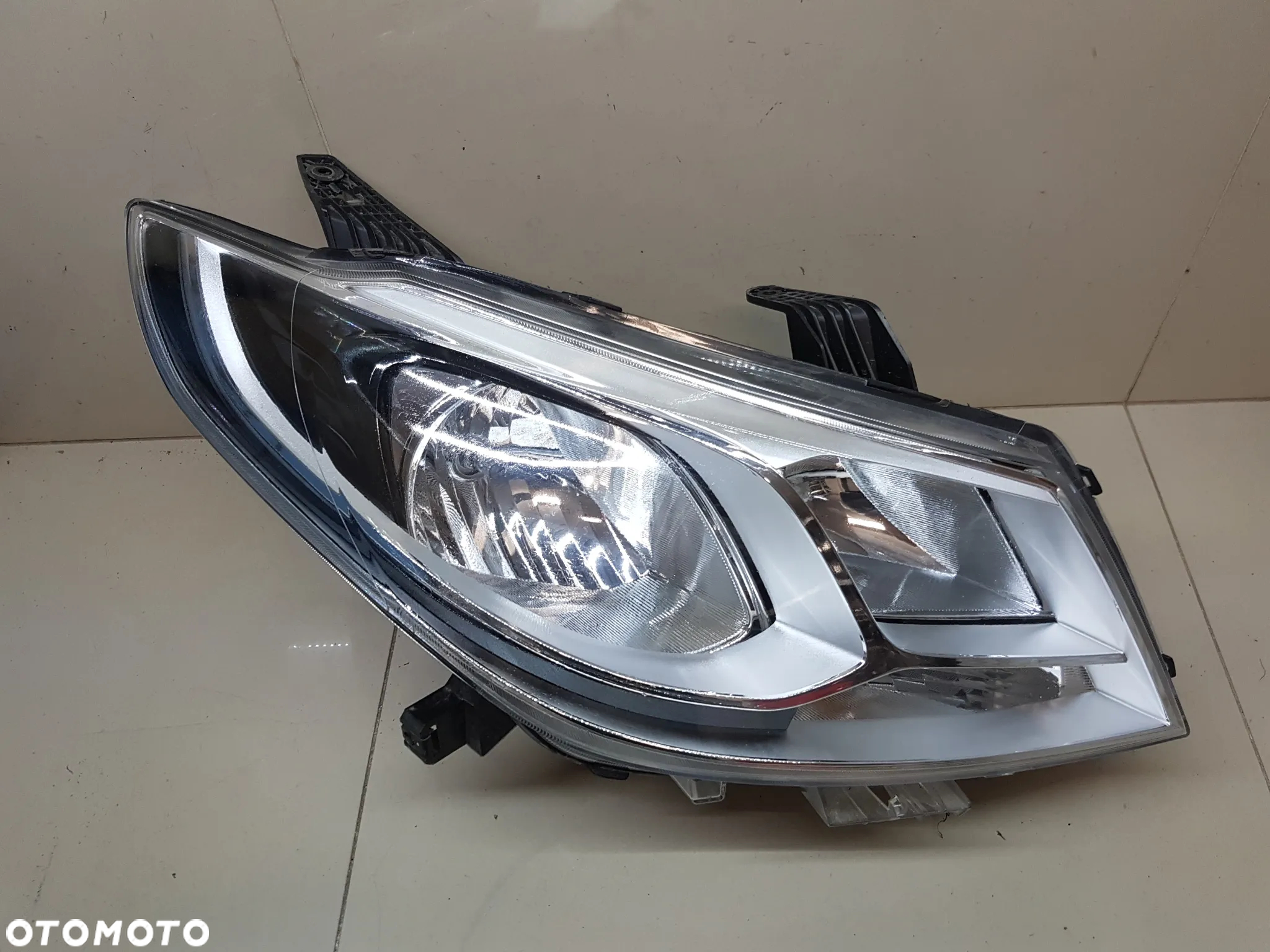 MAXUS LDV G10 LAMPA PRZEDNIA PRAWA LAMPA PRAWA PRZEDNIA PRZOD - 2