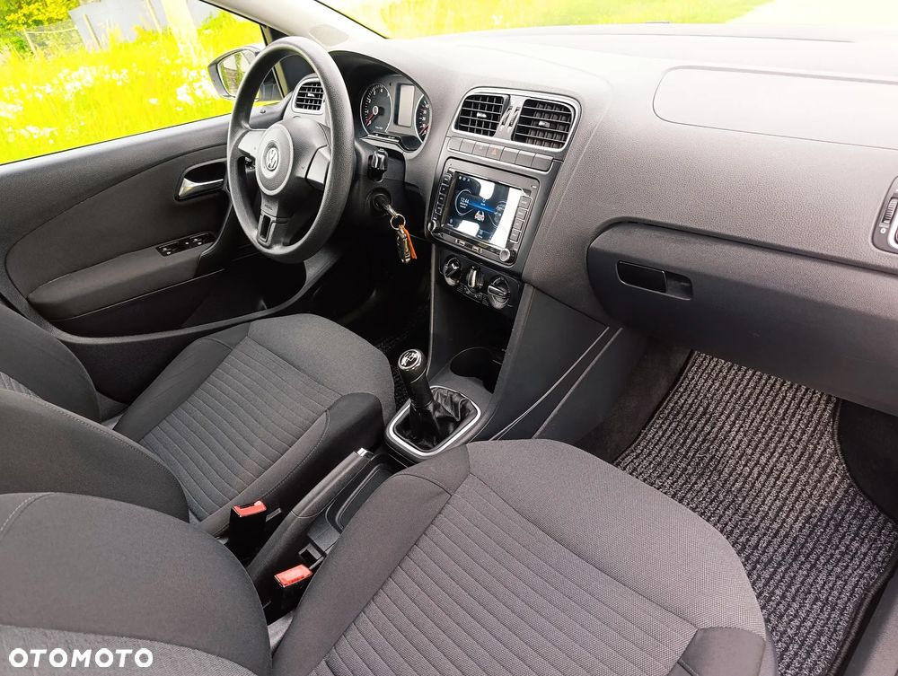 Volkswagen Polo - 5