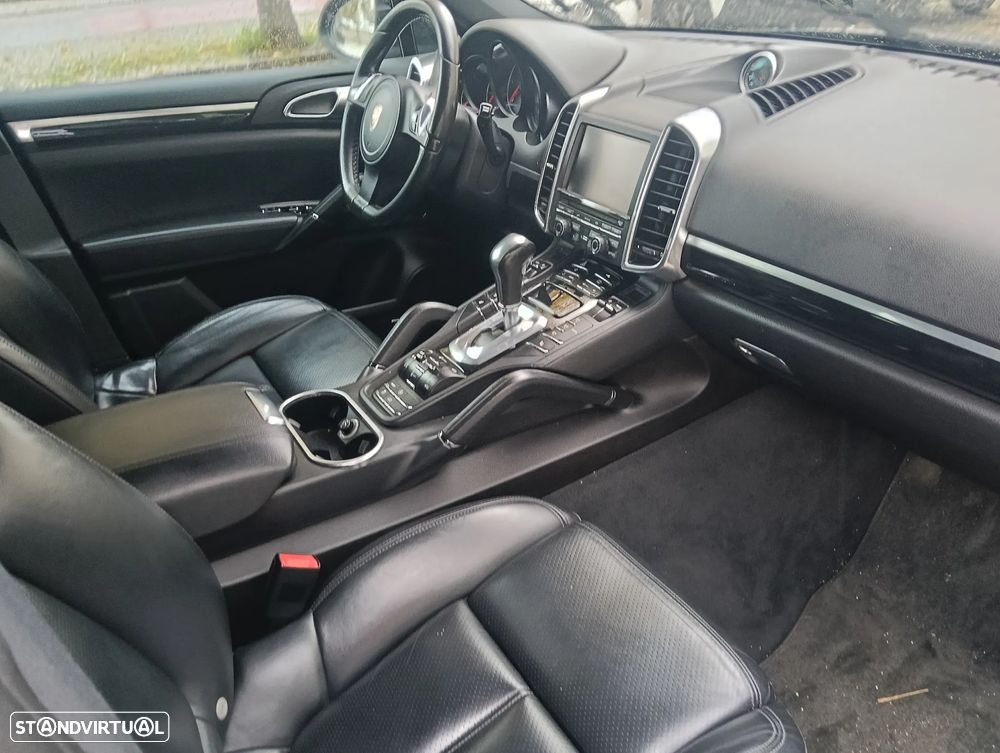 Porsche Cayenne Tiptronic - 12