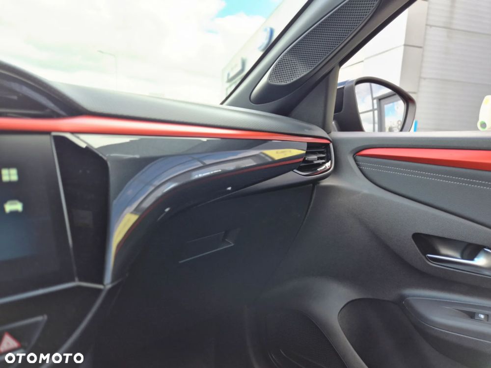 Opel Corsa 1.2 T Yes S&S - 9