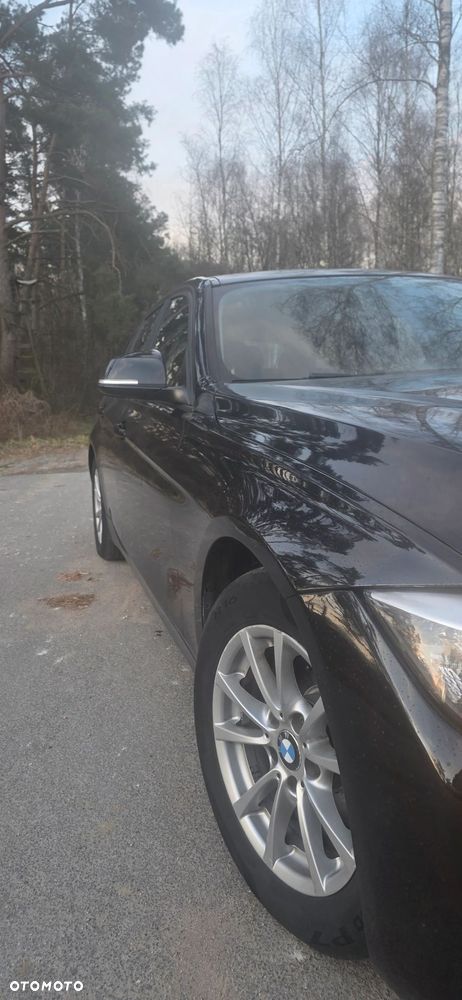 BMW Seria 3 318d Blue Performance - 5