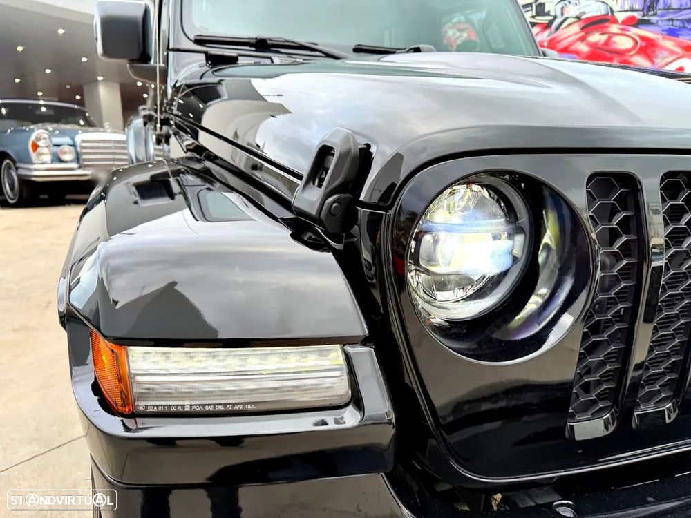 Jeep Wrangler Unlimited - 42