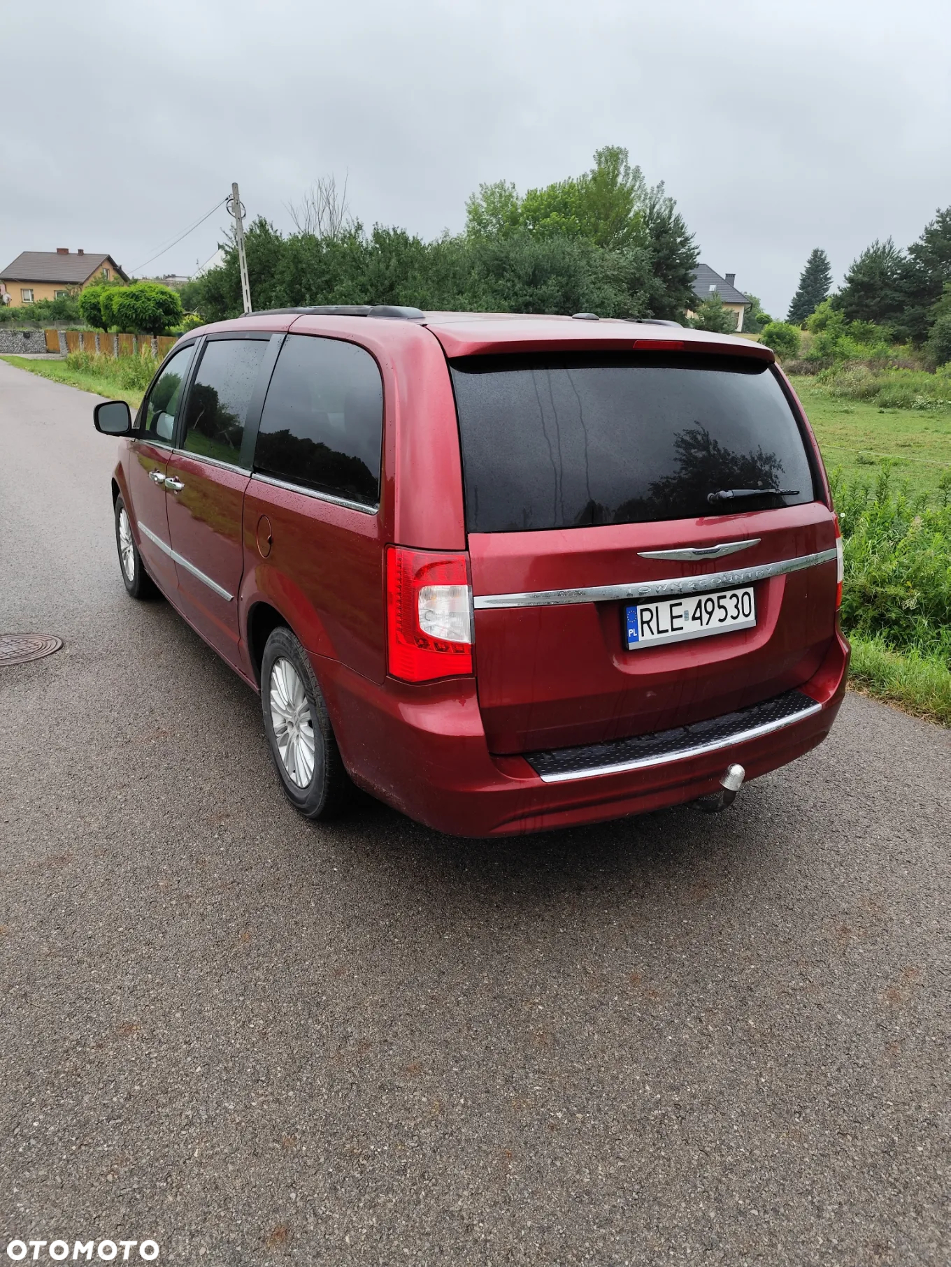 Chrysler Town & Country - 4