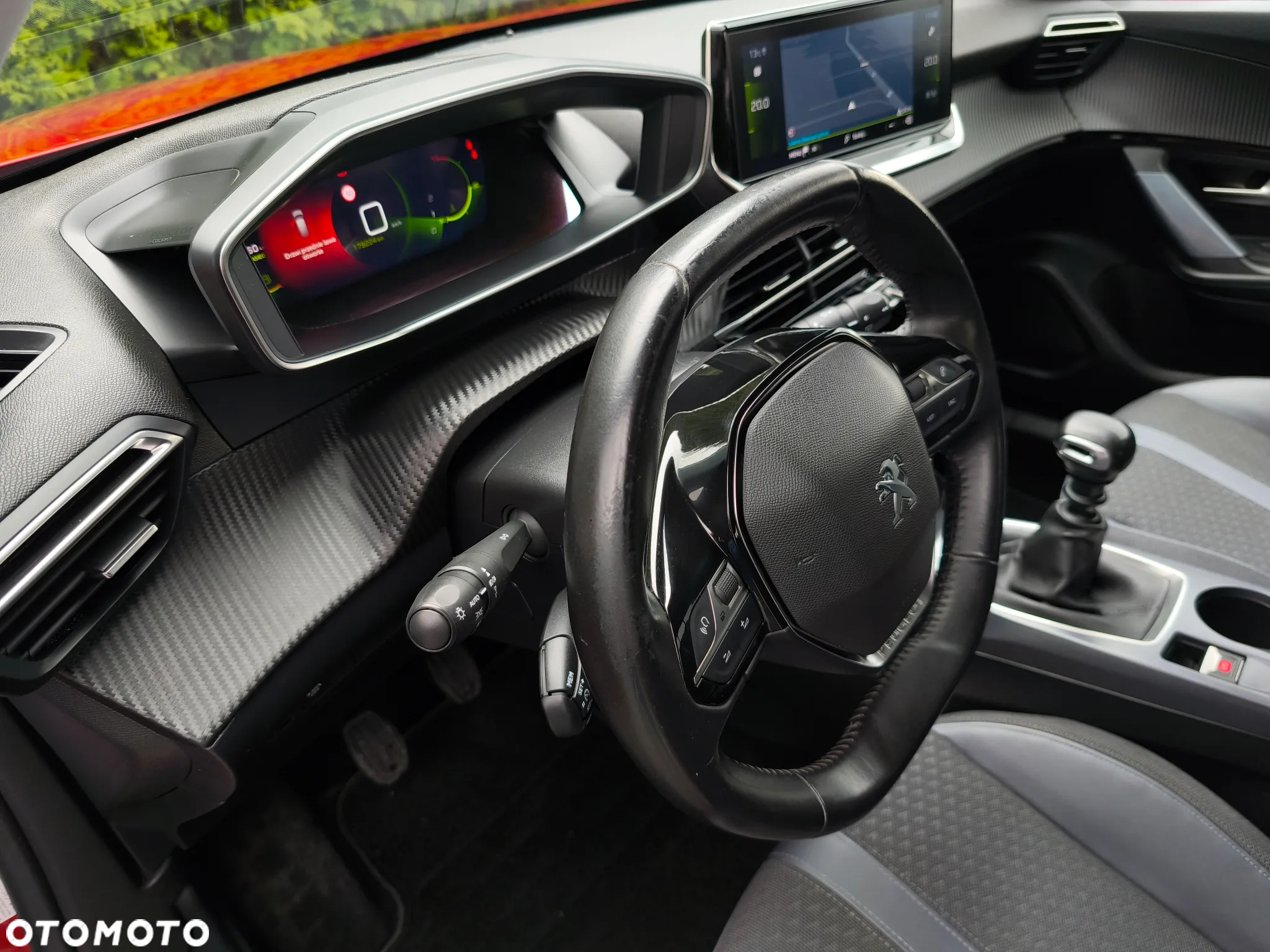 Peugeot 2008 - 11