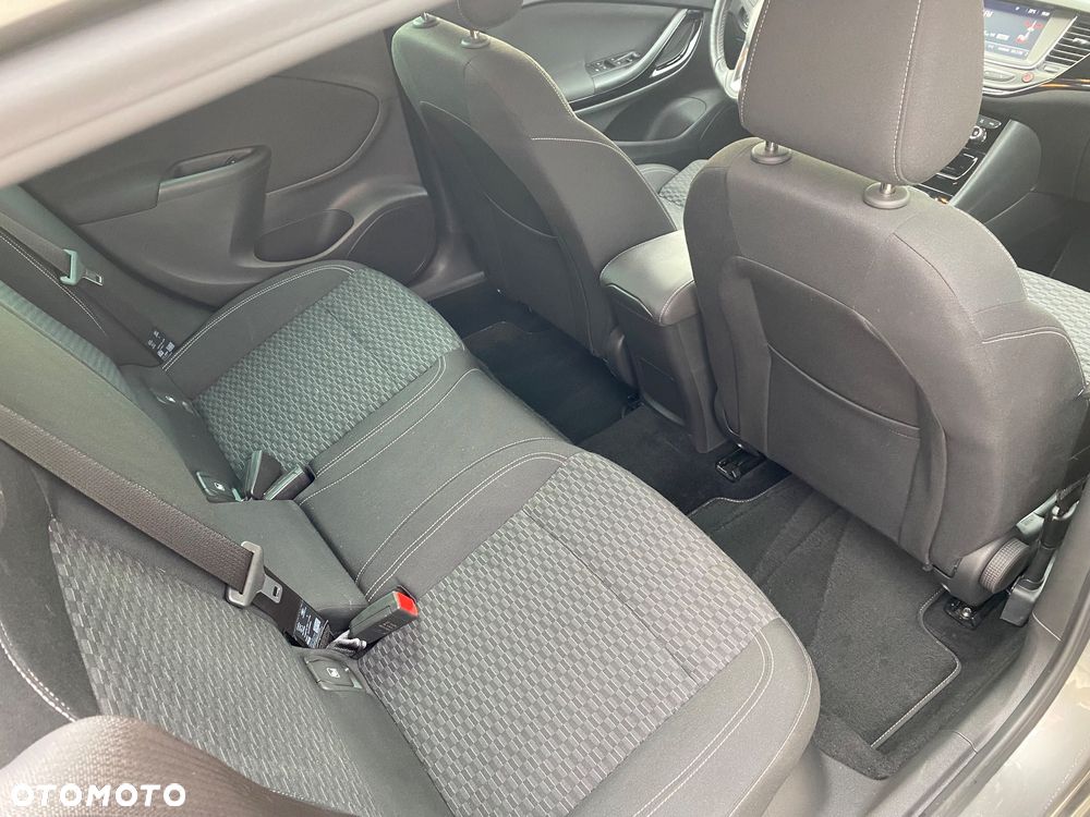 Opel Astra 1.4 Turbo Dynamic - 26