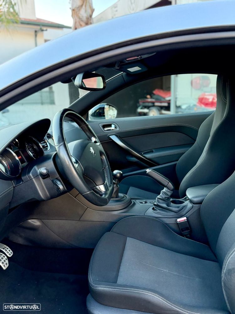 Peugeot RCZ 1.6 THP - 25