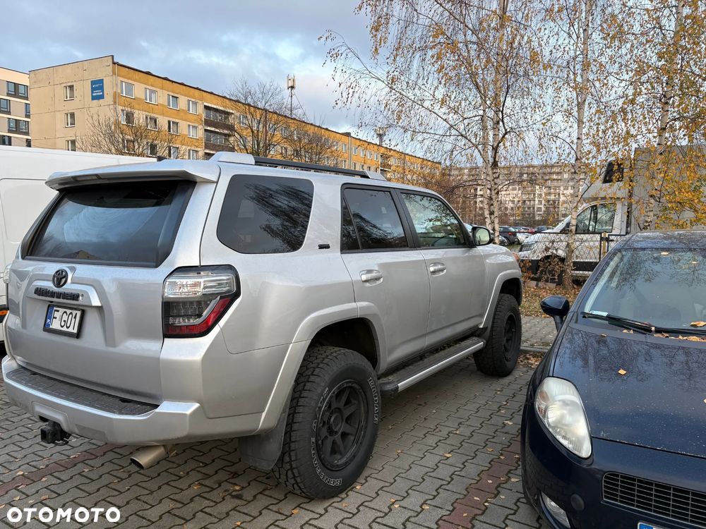 Toyota 4-Runner - 11