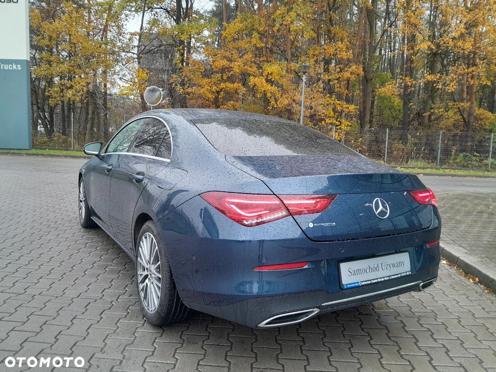 Mercedes-Benz CLA 180 Progressive 7G-DCT - 4