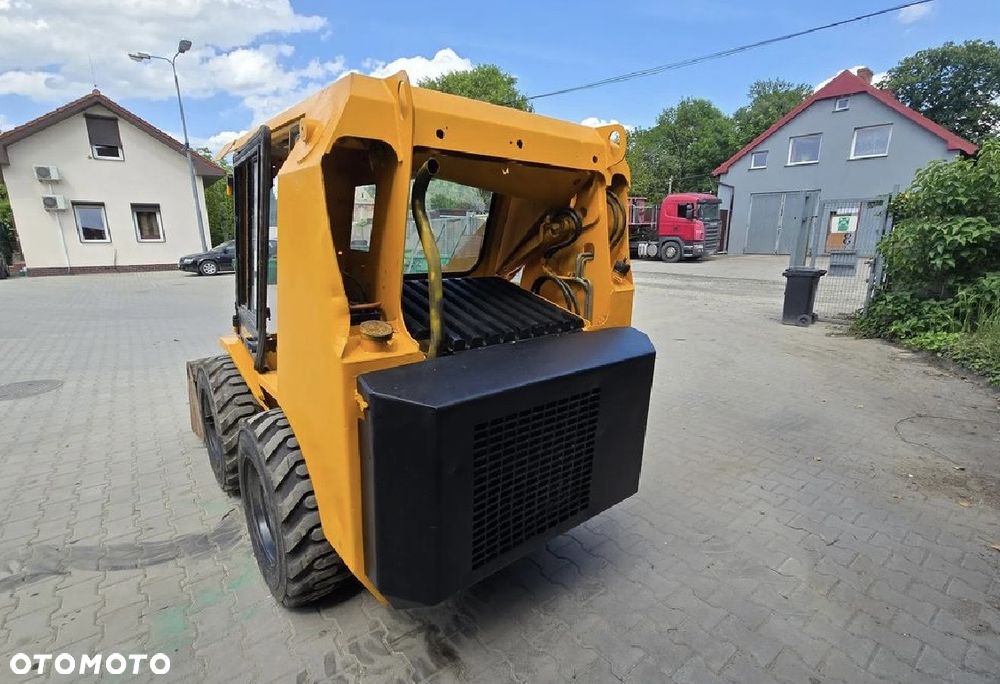 JCB - 5