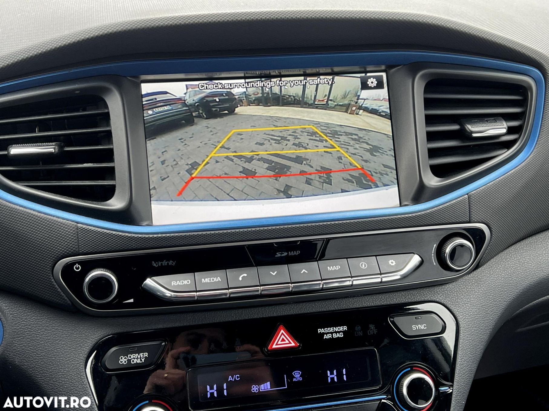 Hyundai IONIQ - 11