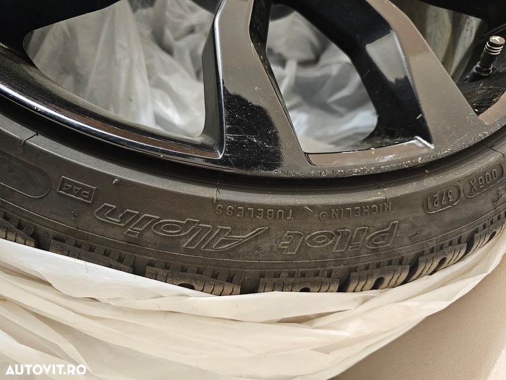 Jante Tesla cu Anvelope Michelin Pilot Alpin 235 35 R20 92W - 3