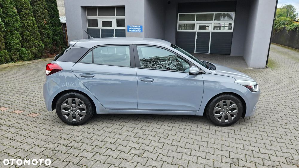 Hyundai I20 2015 photo 3