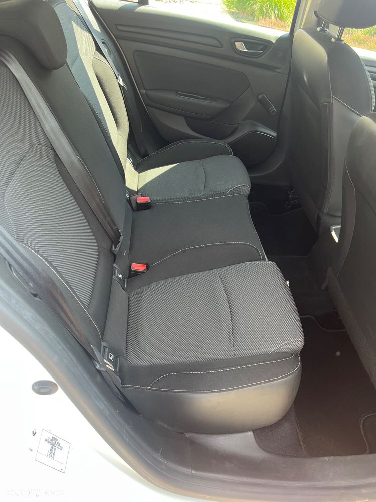 Renault Megane 1.3 TCe FAP Life - 17