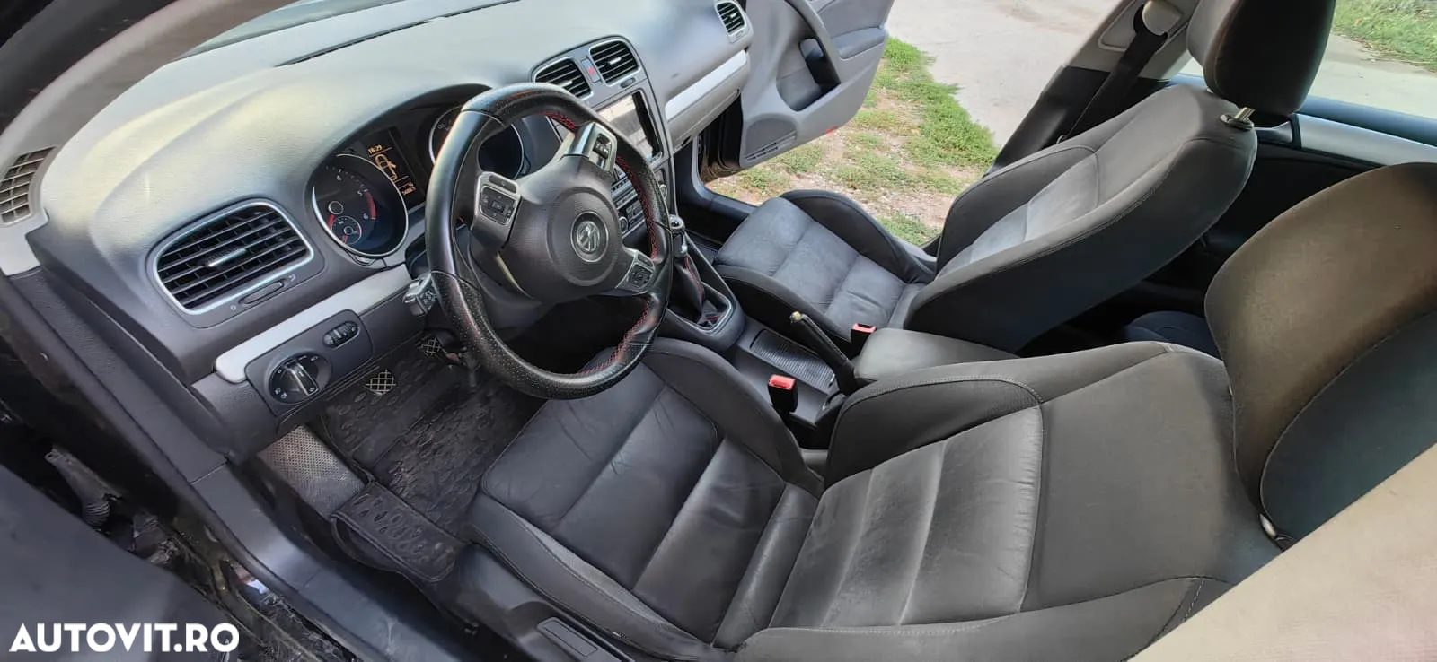 Volkswagen Golf - 6