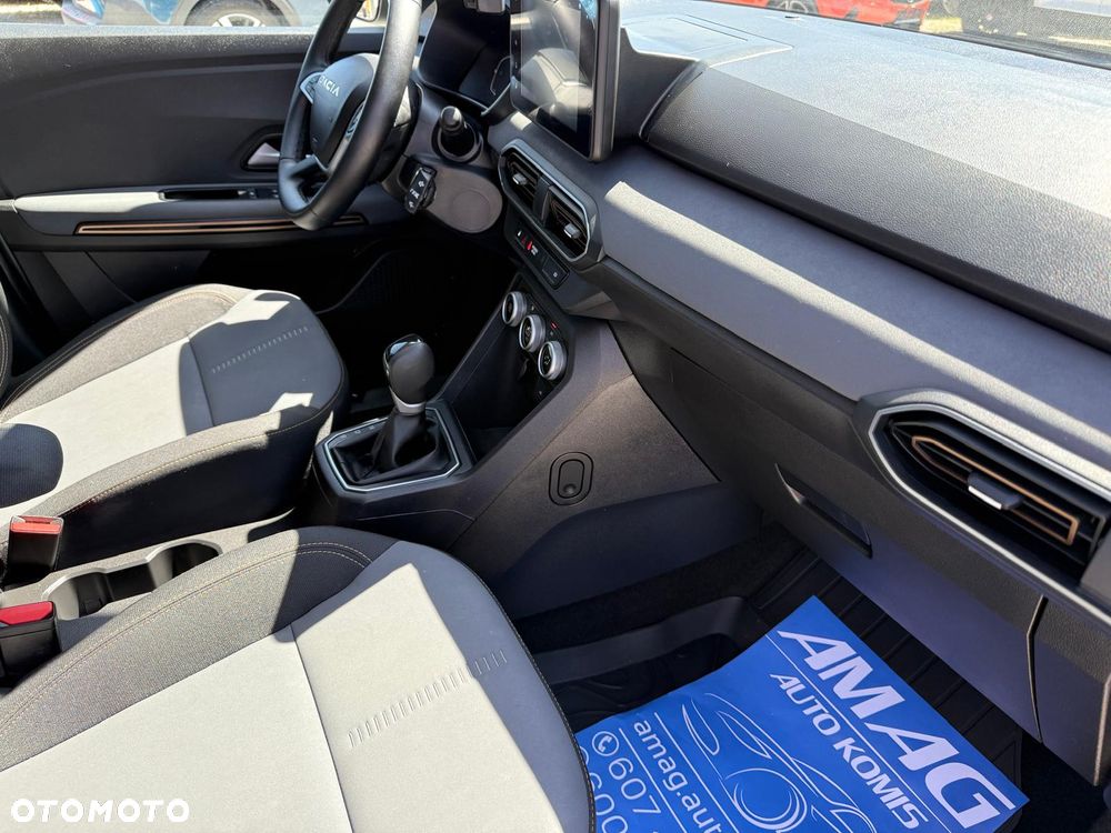 Dacia Jogger 1.6 Full Hybrid 140 Expression MMT 7os - 17