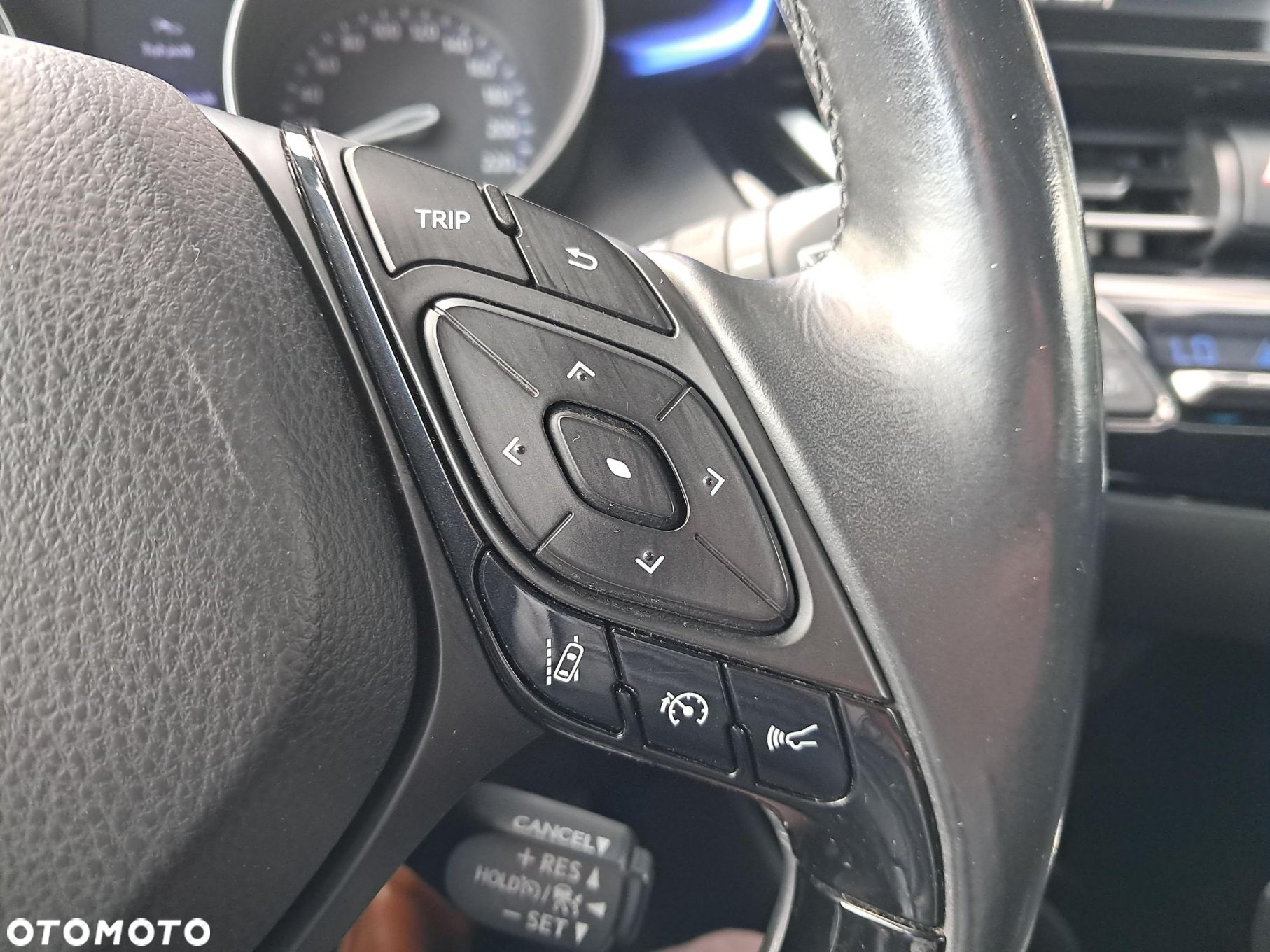 Toyota C-HR 1.8 Hybrid Dynamic - 18