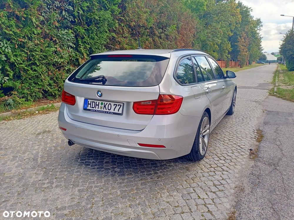 BMW Seria 3 320d Touring Sport-Aut - 21