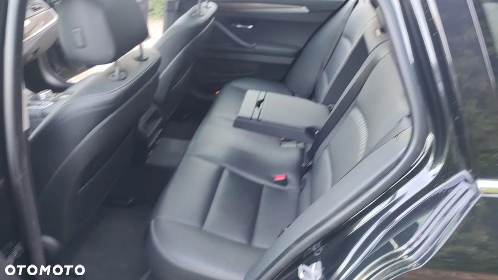 BMW Seria 5 520d xDrive Touring Modern Line - 29