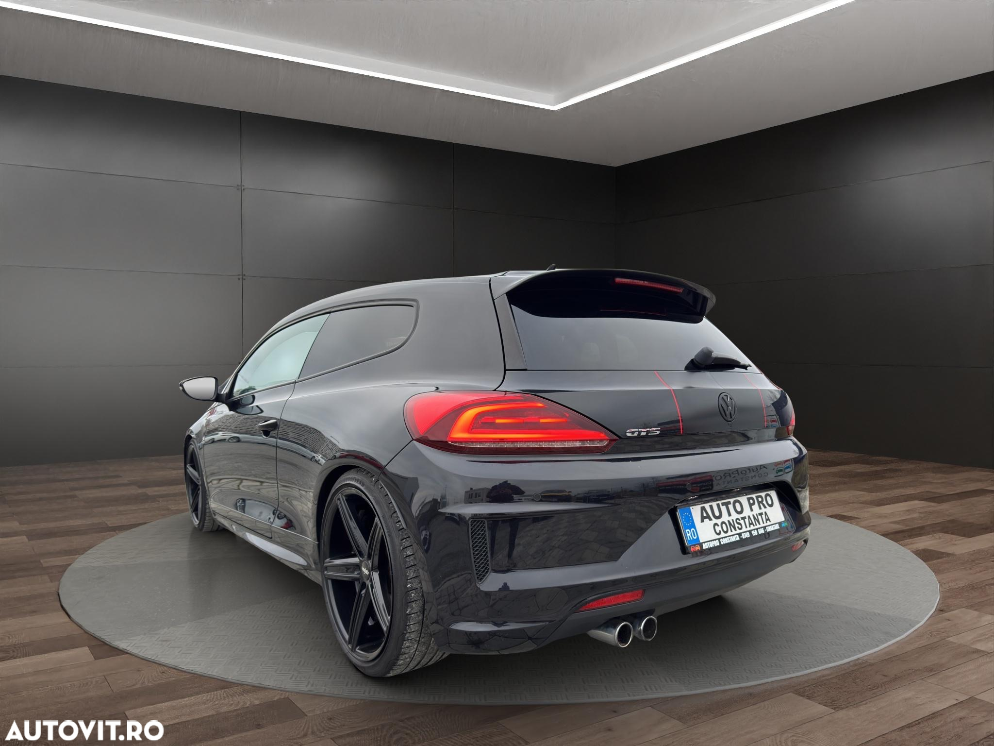 Volkswagen Scirocco 2.0 GTS (BlueMotion Technology) DSG - 4