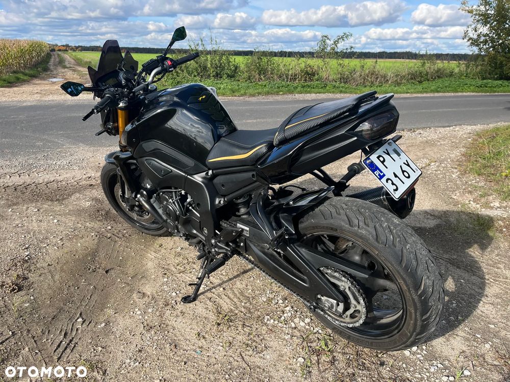 Yamaha FZ8 - 9