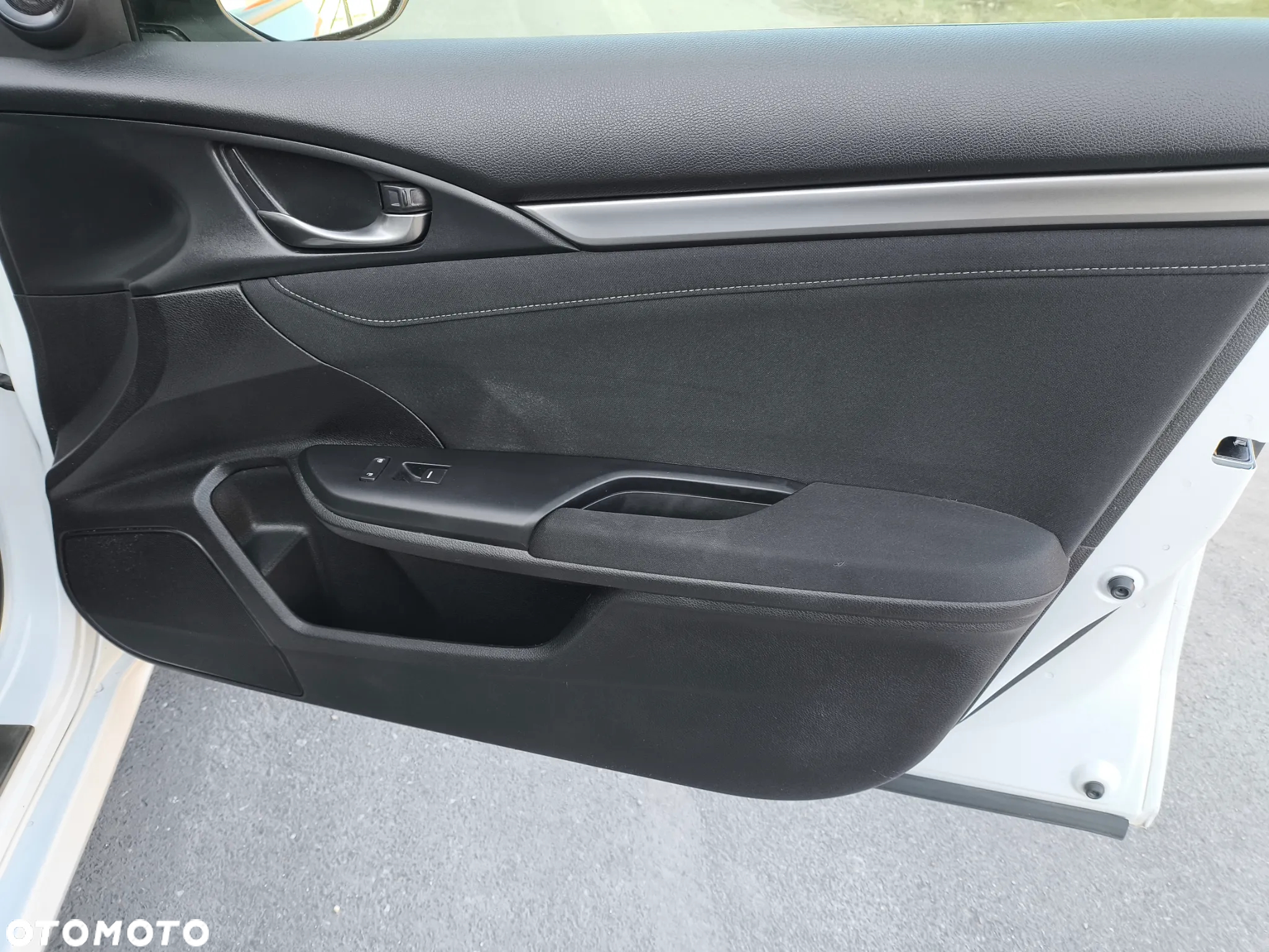 Honda Civic 1.0 T Elegance - 22