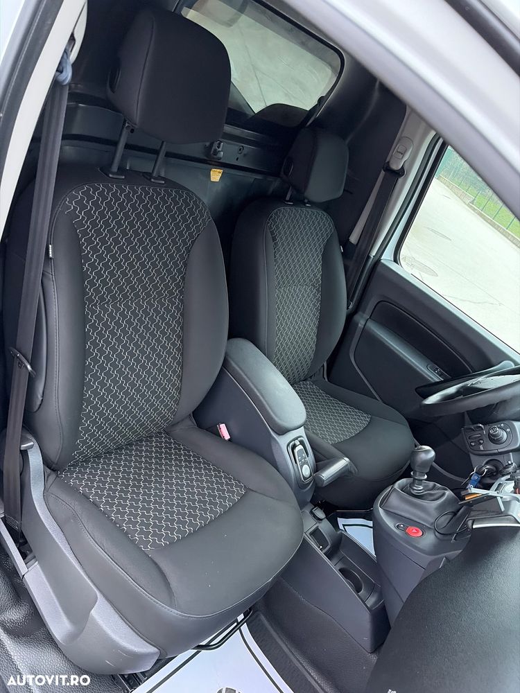 Renault Kangoo ENERGY dCi 110 FAP Start & Stop Grand - 8