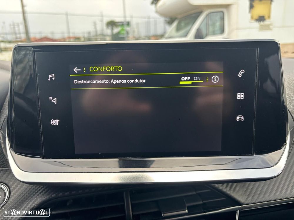 Peugeot 2008 1.5 BlueHDi Allure Pack - 48