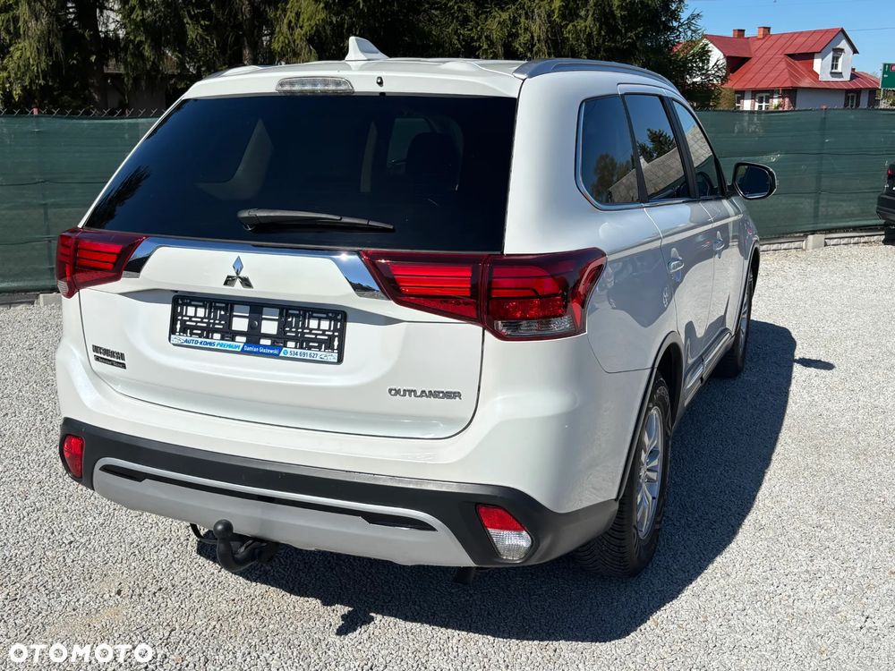 Mitsubishi Outlander 2.0 2WD Diamant - 15