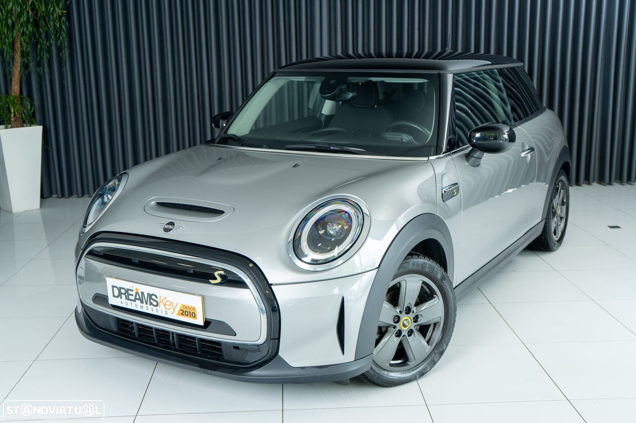 MINI 3 Portas Cooper SE Premium Essential - 1