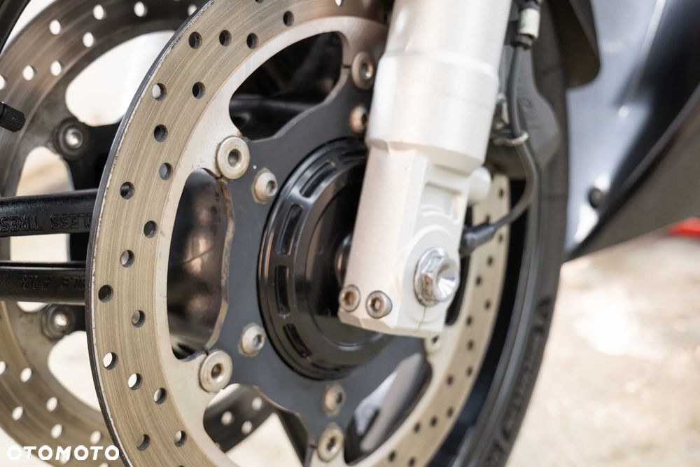 Yamaha FJR - 34