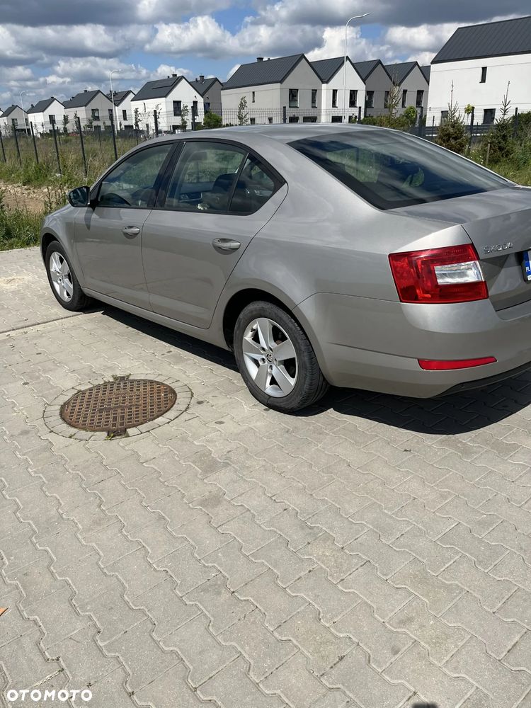 Skoda Octavia 1.4 TSI Ambition - 4