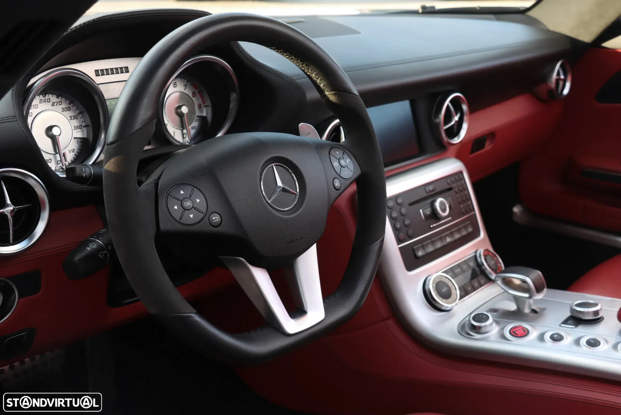 Mercedes-Benz SLS 63 AMG Standard - 34
