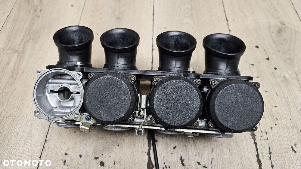 Gaźnik gaźniki Kawasaki ZZR1100 - 2