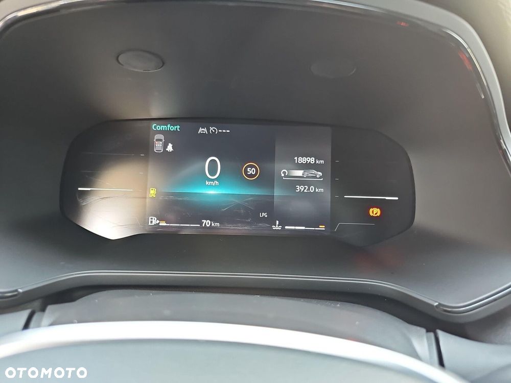 Renault Captur - 23