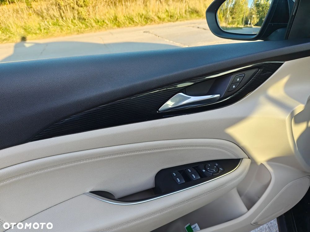 Opel Insignia 1.6 CDTI - 13