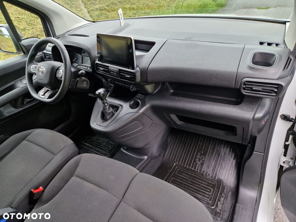 Toyota Proace City - 15