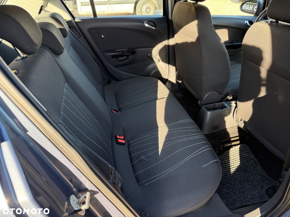 Opel Corsa 1.4 16V Cosmo - 8